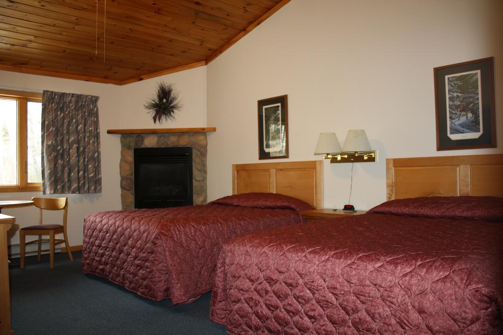 Superior Ridge Resort Motel Schroeder Exterior foto