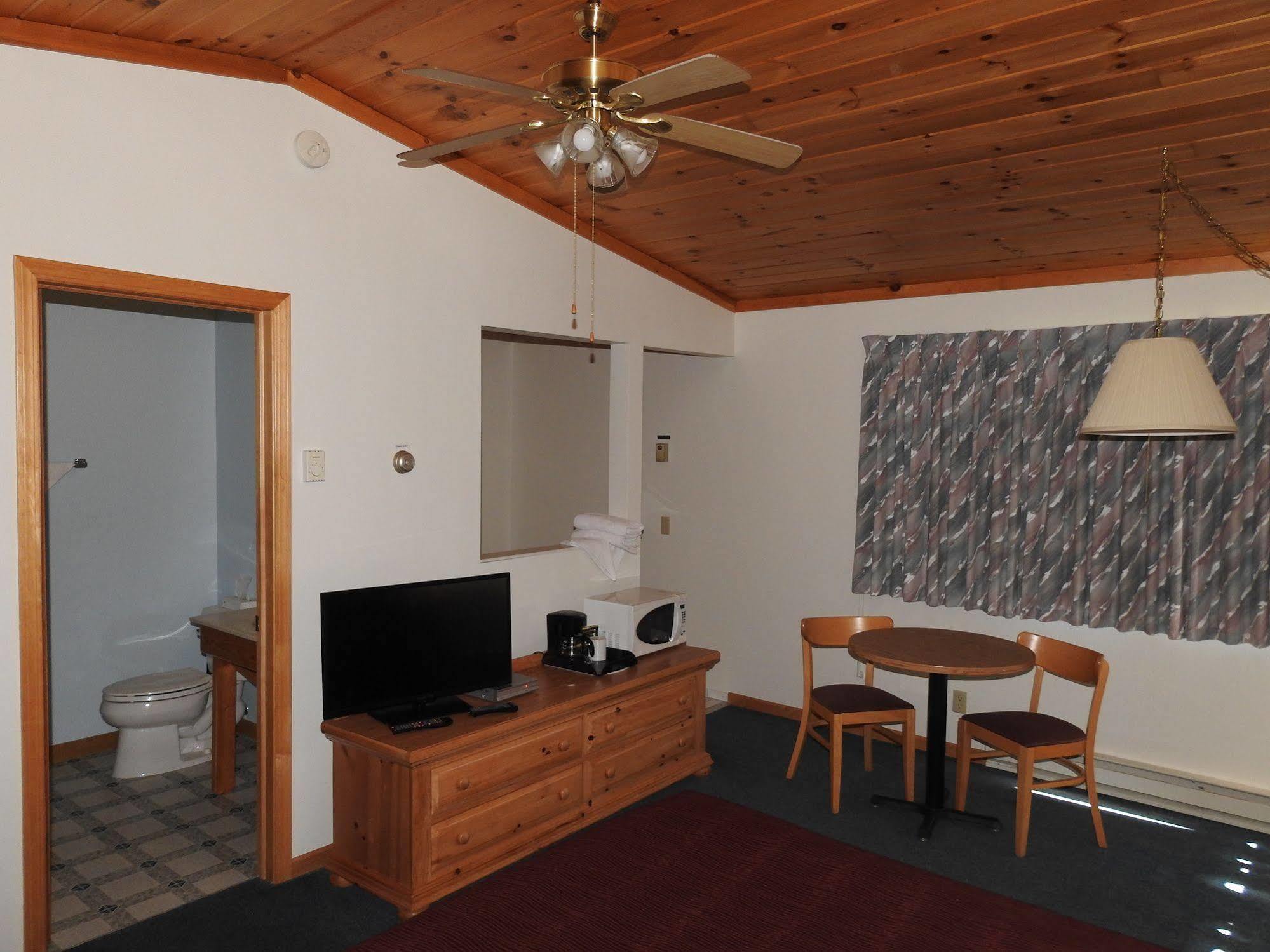 Superior Ridge Resort Motel Schroeder Exterior foto