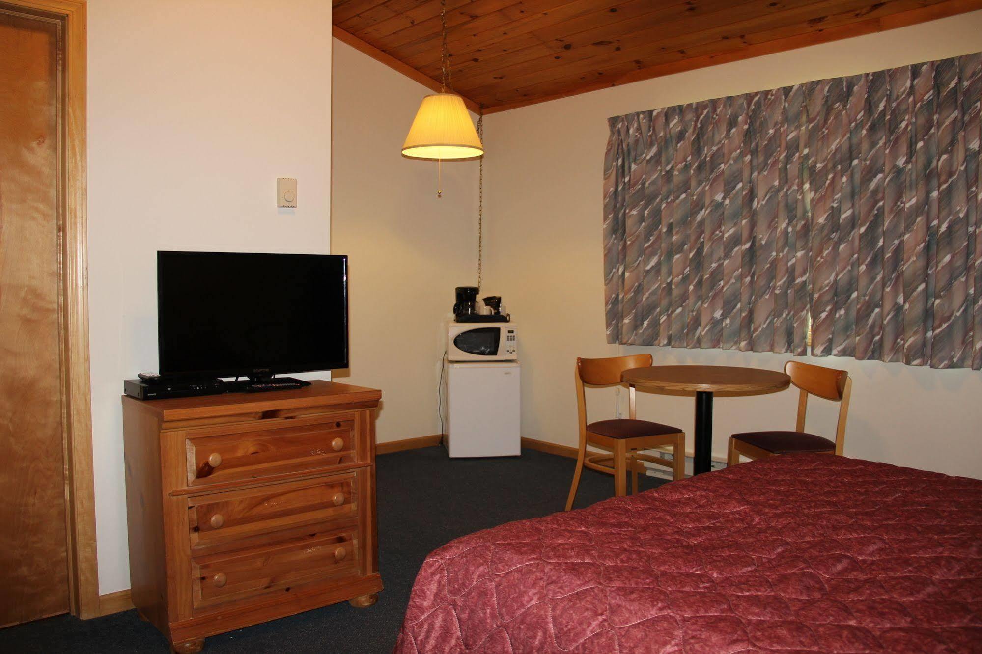 Superior Ridge Resort Motel Schroeder Exterior foto